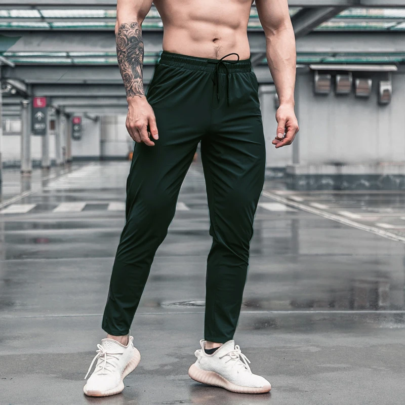 Мужские спортивные брюки с кар – обзор и цена Running Pant Jogger
